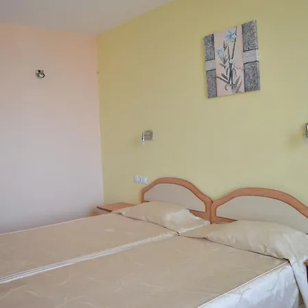 فندق Family Coral 3*