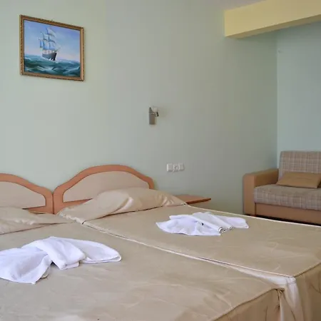 فندق Family Coral 3*