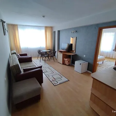 Family Coral Szálloda