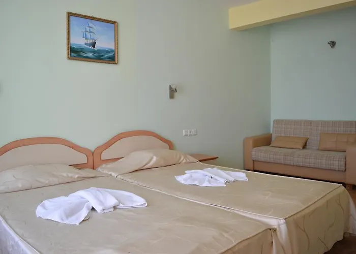 Hotel Family Coral 3*