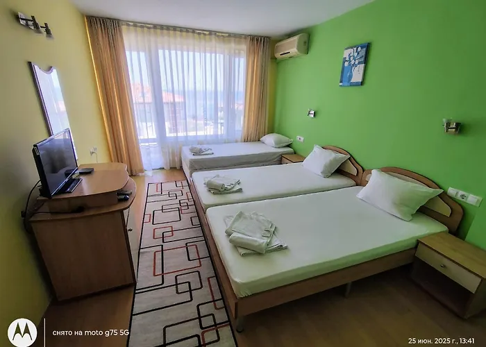 Family Coral Szálloda 3*