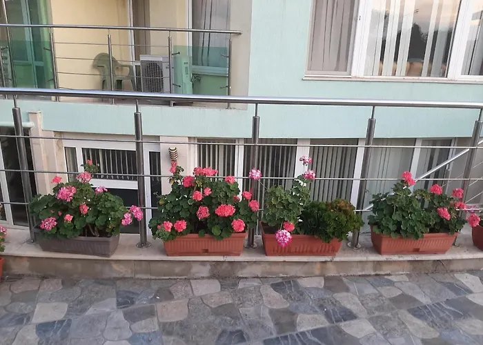 מלון Family Coral